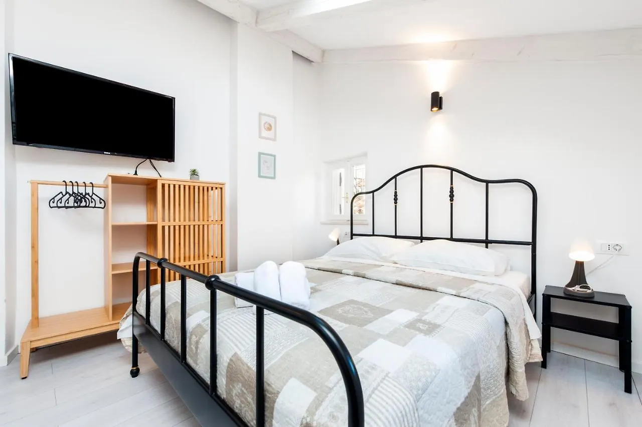 Cozy Garzoto Studios Rovinj Apartment