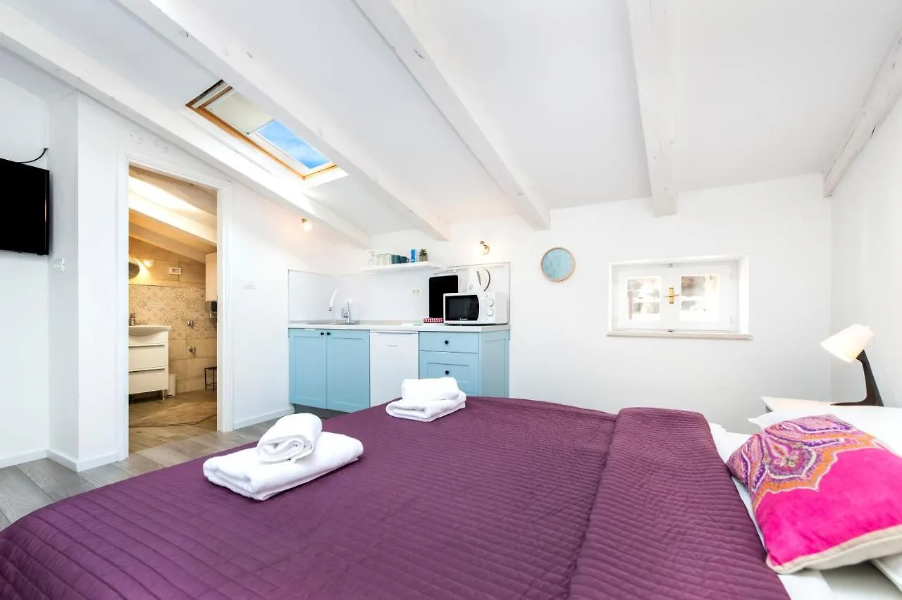 Apartment Cozy Garzoto Studios Rovinj