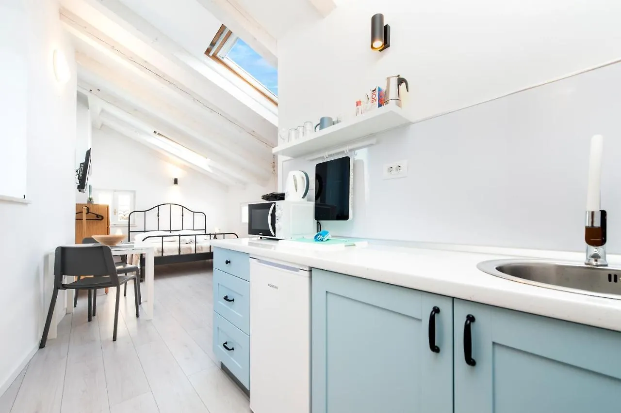 Apartment Cozy Garzoto Studios Rovinj